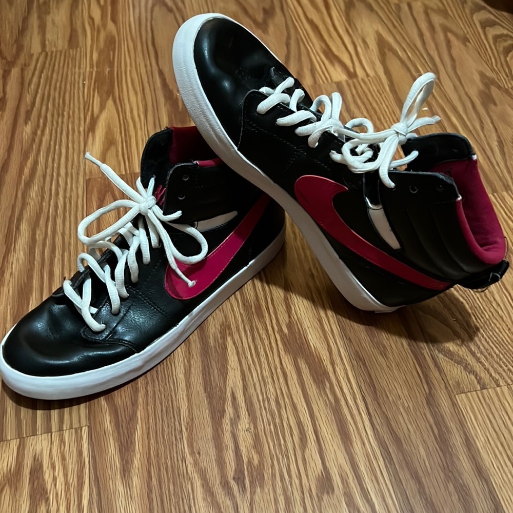 Size 7 youth blazers